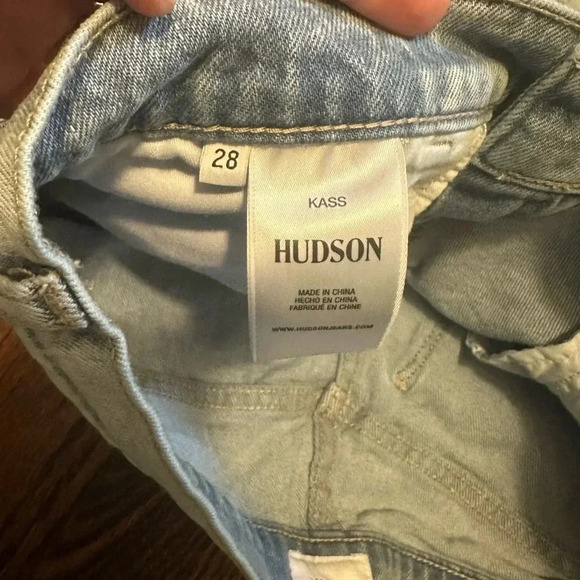 Hudson Kass High Rise Biker Shorts, Size 28. - Picture 5 of 7